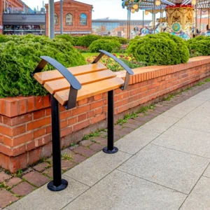 Mestské operadlo s podrúčkou Skarabeus