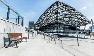 Záhradná Viedenská lavička