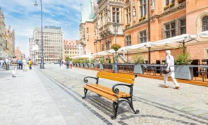 Lavička Viedenská s lakťovou opierkou