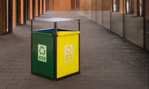 Kôš na segregáciu odpadu Bratek