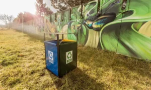 Kôš na segregáciu odpadu Bratek