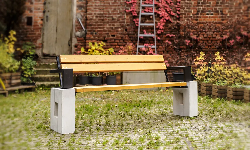 Lavička Roma s lakťovou opierkou