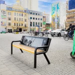 Solárna lavička Helios