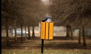 Odpadkový kôš Ženeva so strieškou