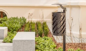 Odpadkový kôš Sofia Bis so strieškou