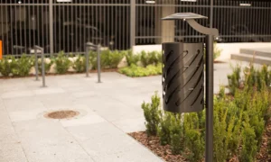 Odpadkový kôš Sofia Bis so strieškou